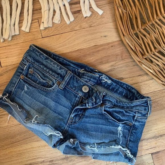 AMERICANÂ EAGLE Denim Short Shorts - Picture 1 of 6